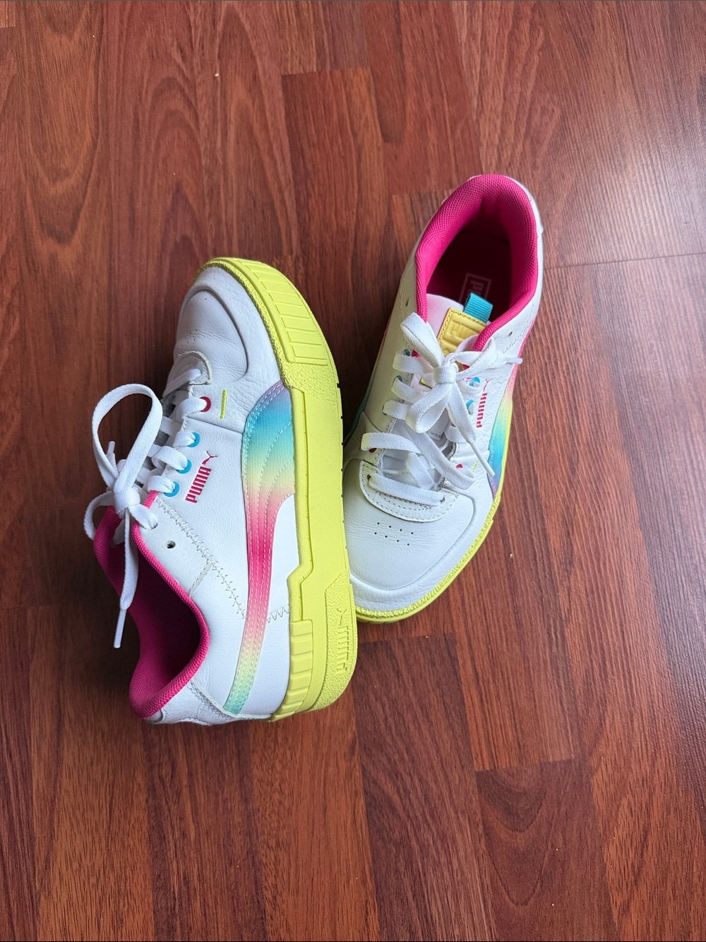 Puma White Sneakers with Neon Yellow Soles and Pink Lining - Picture 4 of 8
